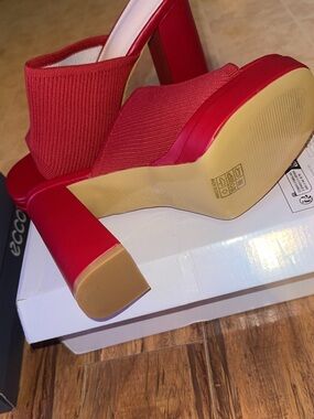 Women's Red Platform Block Heel Sandal